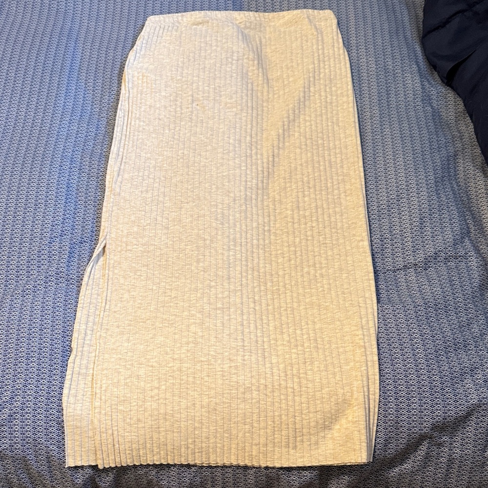 H&M Cream Ribbed Midi Skirt
